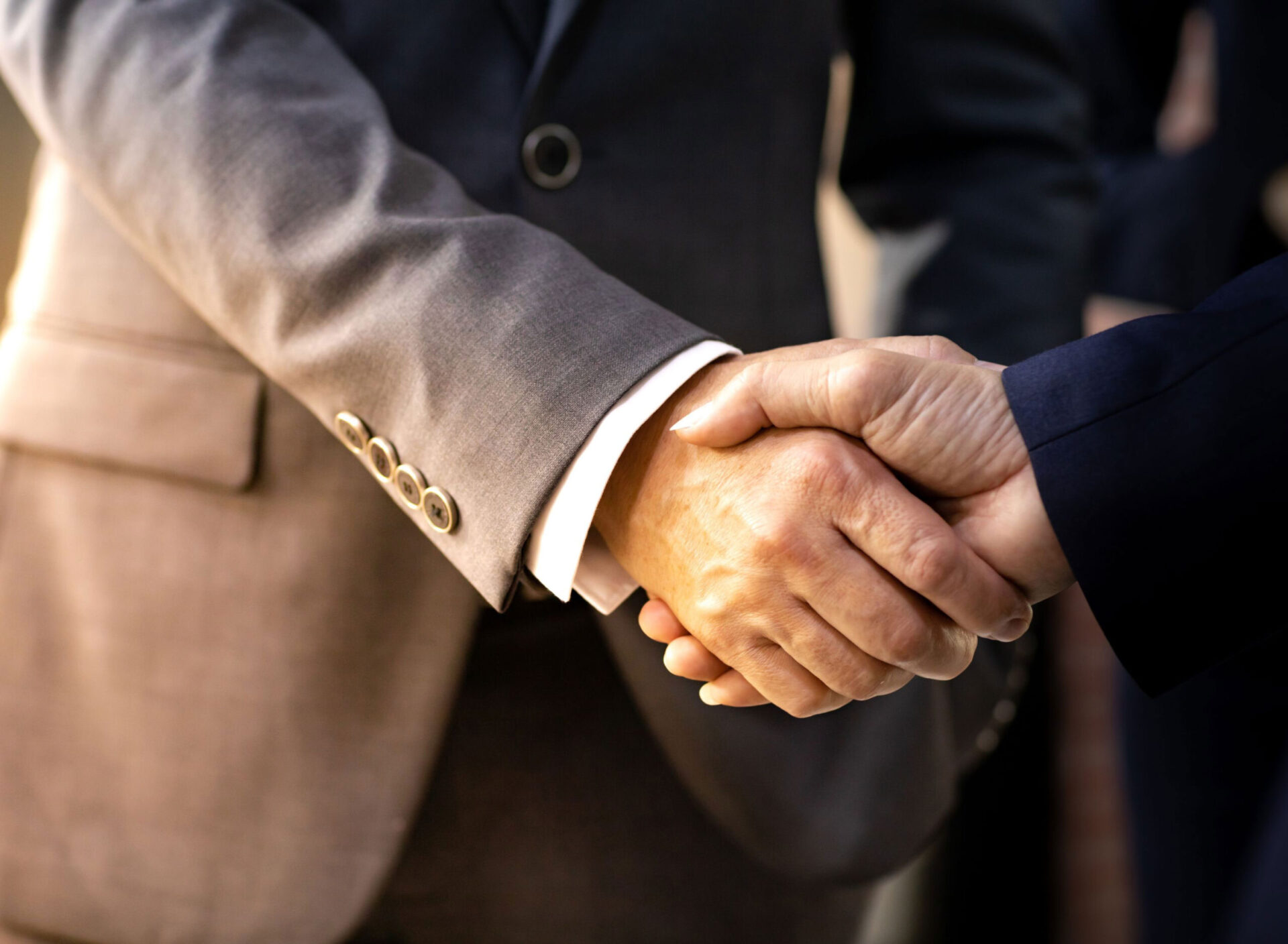 Hand shake